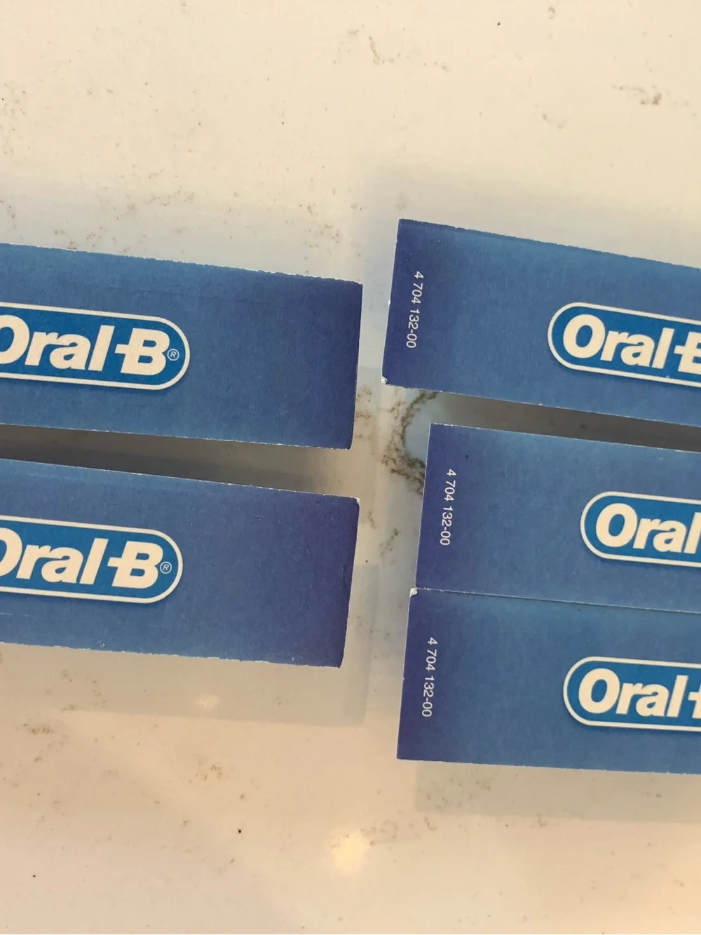 Oral-B Floss Action Replacement Brush Heads Set Of  ( 5 )  NEW.